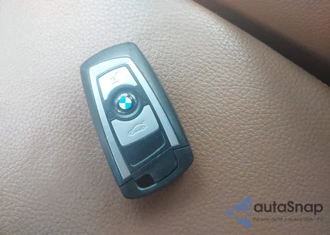 2013 BMW 328I xDrive z USA, uszkodzony, nr VIN WBA3B5G53DNS04609